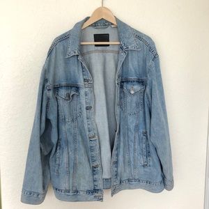 Levi’s Boyfriend Jacket